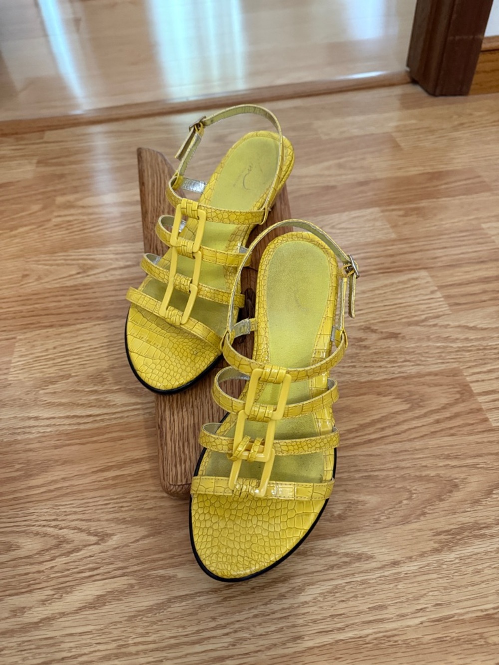 Bright Yellow Strappy Women's Sandals with Textured Finish